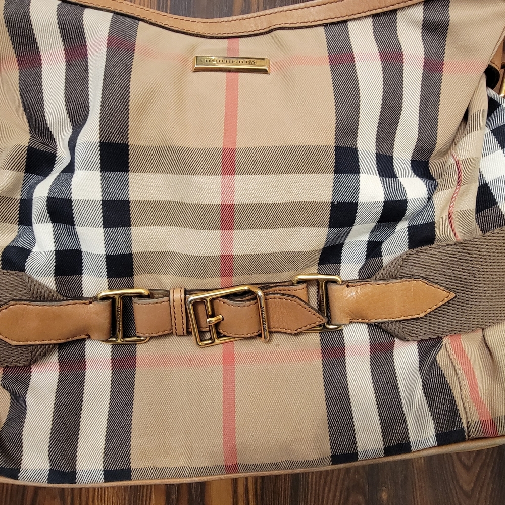 Burberry handbag - Picture 4 of 16